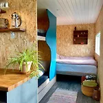Cozy Tiny House On A Farm 팜스테이