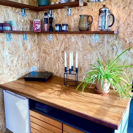 Cozy Tiny House On A Farm *