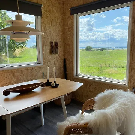 Cozy Tiny House On A Farm *