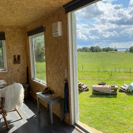 בית חווה Cozy Tiny House On A Farm