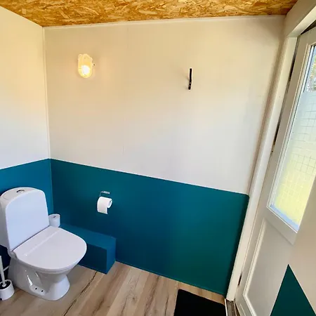 Cozy Tiny House On A Farm בית חווה