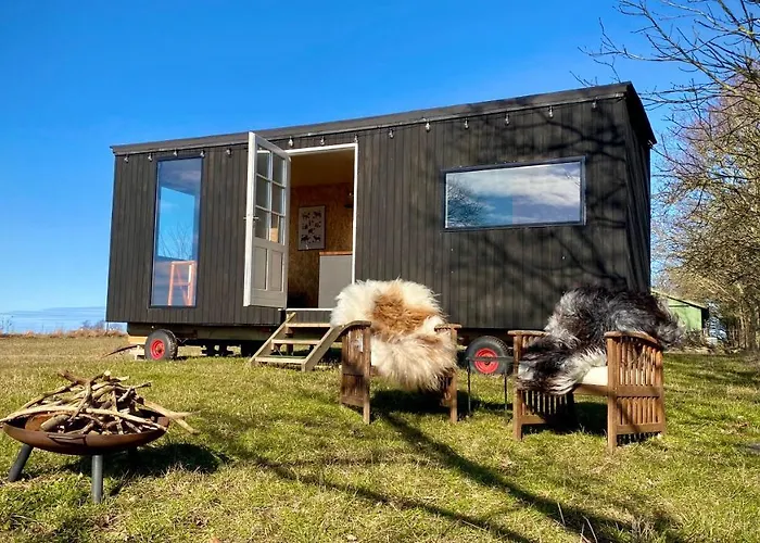 Cozy Tiny House On A Farm